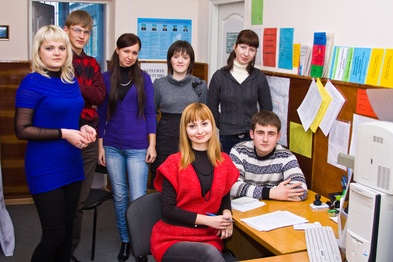 избирательный участок фото. участковая избирательная комиссия картинки. школа 17 избирательный участок. единый день голосования на выборах. участковая избирательная комиссия.